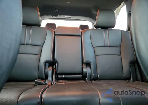 2022 Honda Pilot Trailsport из США, поврежденный, VIN 5FNYF6H81NB022192